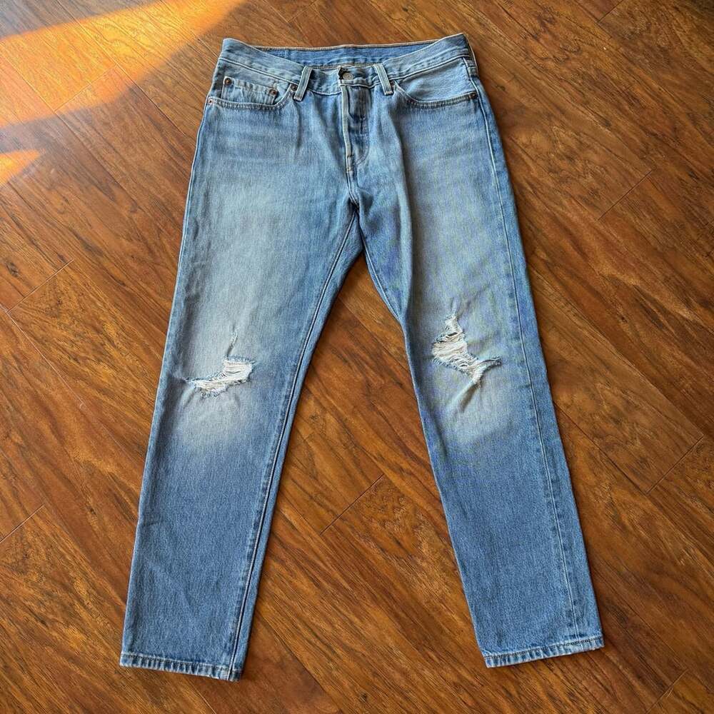 Levi's 501 CT Button Fly Distressed Light Wash Denim Jeans 26/32